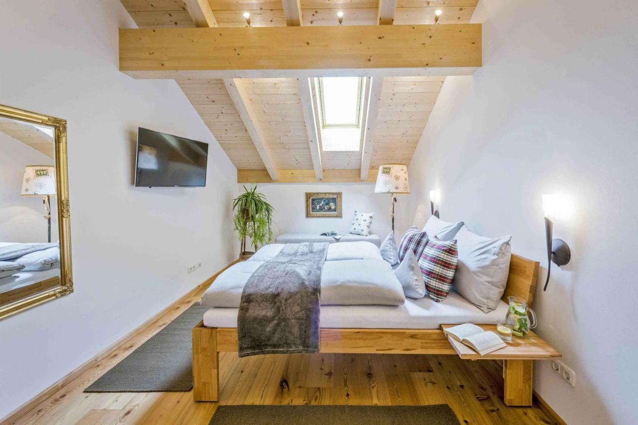 Edlmann-Hof Apartment Obing ภายนอก รูปภาพ