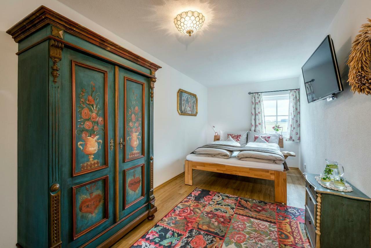 Edlmann-Hof Apartment Obing ภายนอก รูปภาพ
