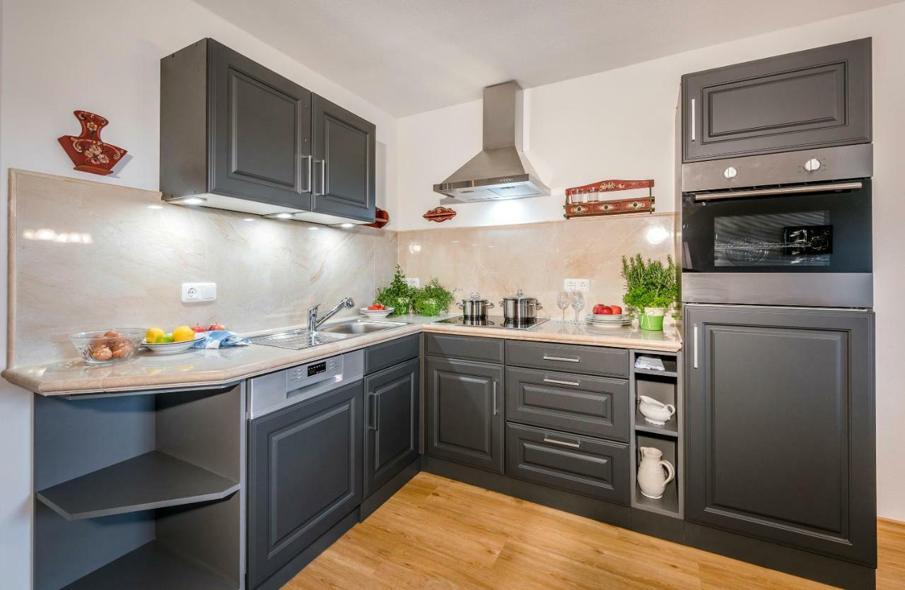 Edlmann-Hof Apartment Obing ภายนอก รูปภาพ