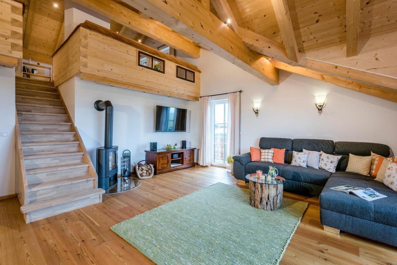Edlmann-Hof Apartment Obing ภายนอก รูปภาพ